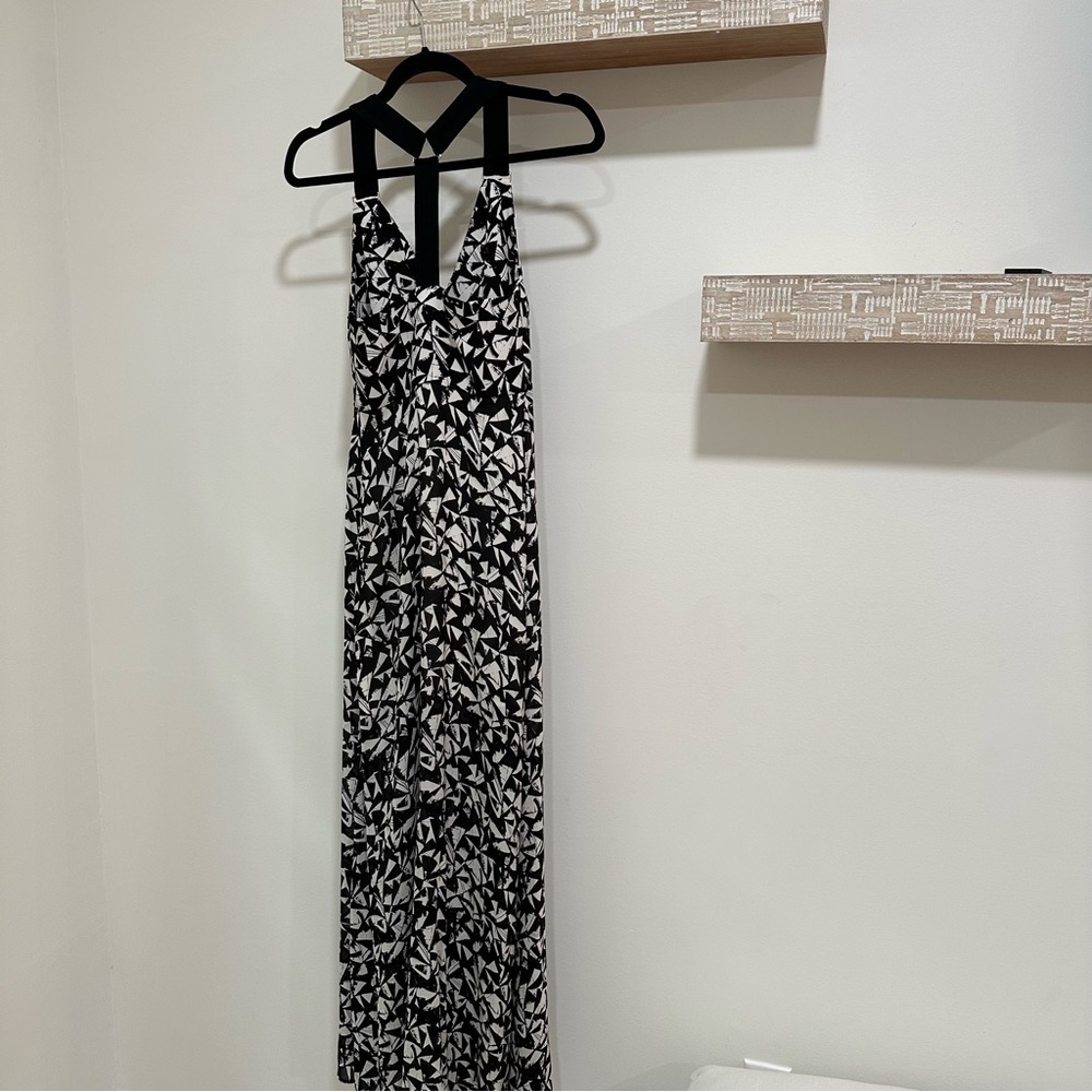 ALC Black Patti Printed Silk V Neck Halter Cross Back Maxi Dress Resort Vacay - Picture 6 of 12